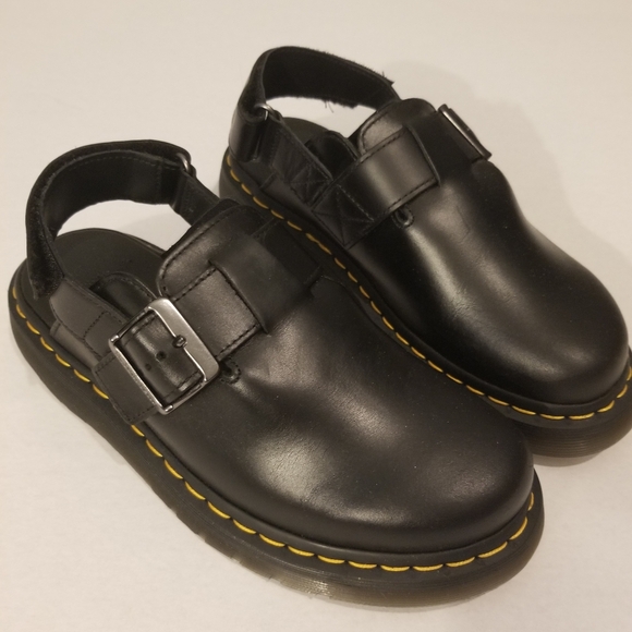 Dr. Martens Shoes - NWB Dr Martens Jorge II Brando Black Leather Slingback Mules Sz 7